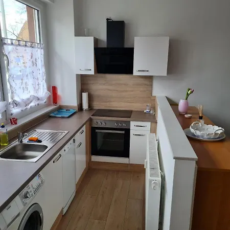 Erdgeschosswohnung In *