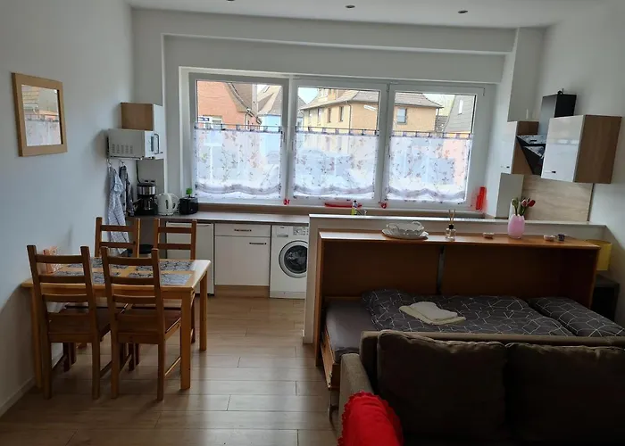 Erdgeschosswohnung In *